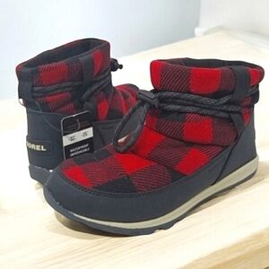 Sorel Whitney Short Dahlia Red Plaid Boot Size 7